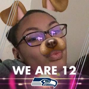 Meet your Posher, Ajanae